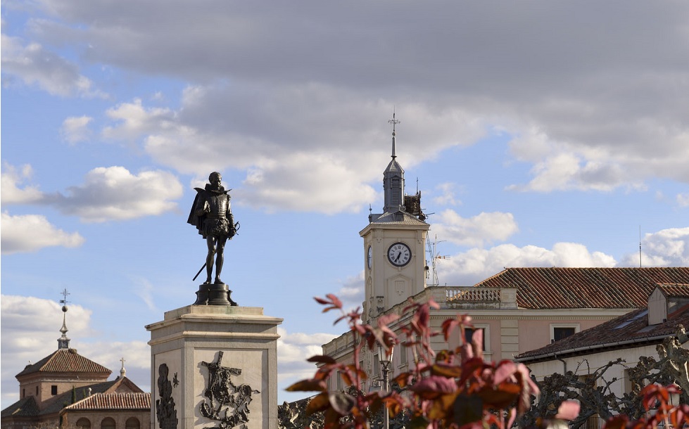 Alcalá de Henares. Plaza de Cervantes. RevistaViajeros