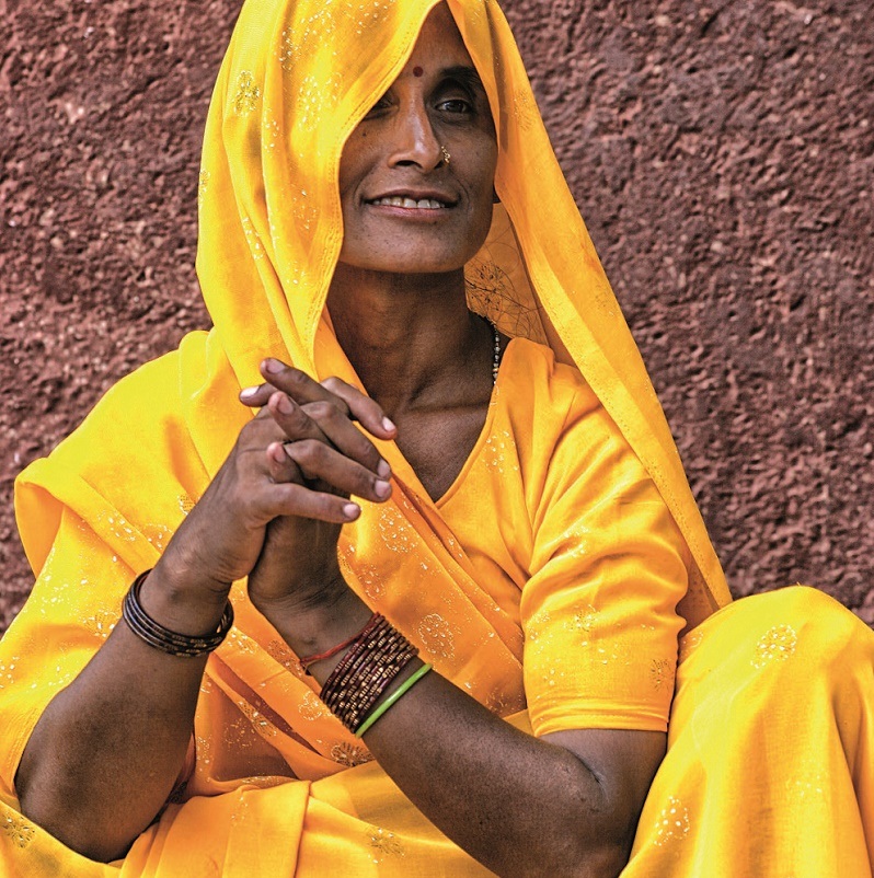 India. Oración. Revista Viajeros
