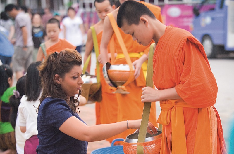 Laos_Luang_Prabang_Monjes_Revistaviajeros