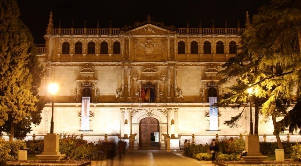 Alcalá de Henares. Universidad. RevistaViajeros