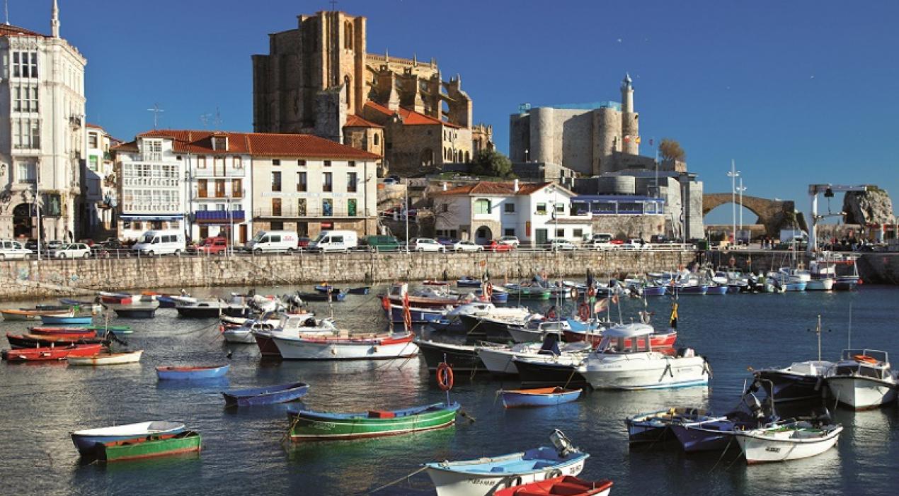 Cantabria. Puerto de Castro Urdiales. Revista Viajeros