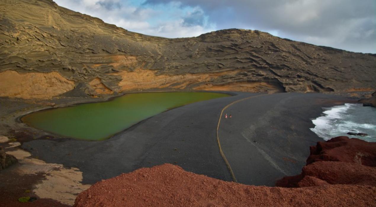 Lago Verde en Lanzarote. Revista Viajeros