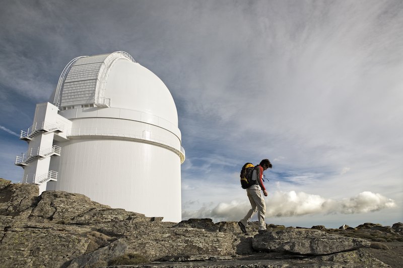 Almería_SierradelosFilambres_Telescopio_RevistaViajeros